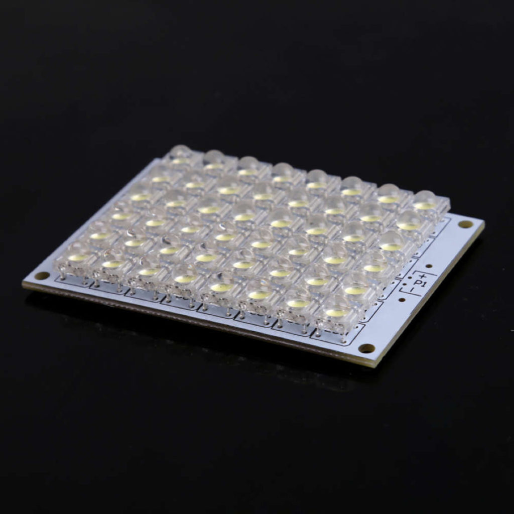 用于 220 伏灯的 LED 类型