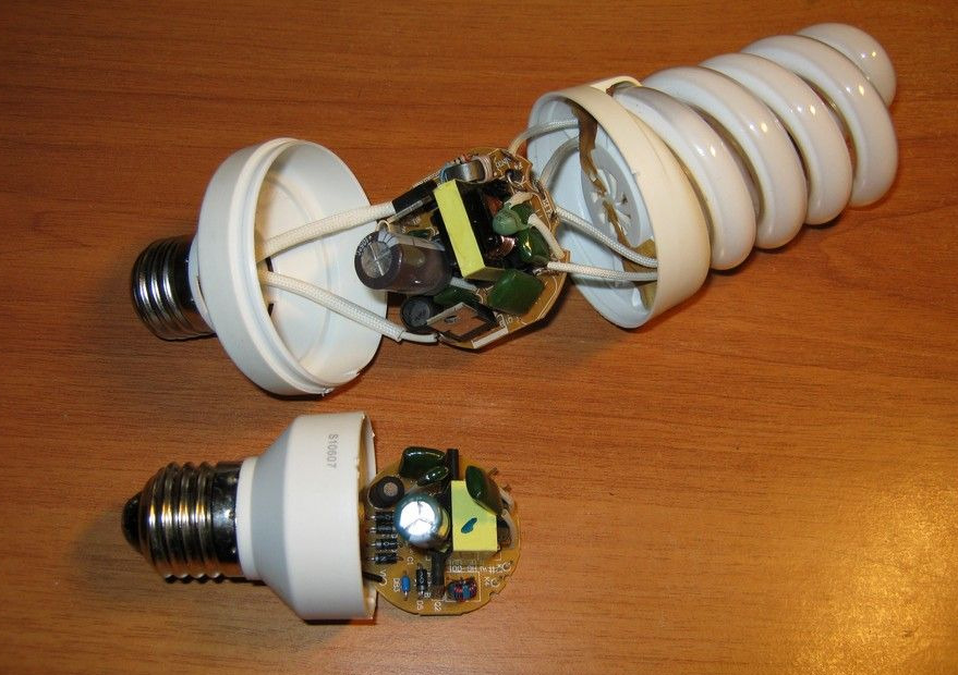 Disassembly of the lamp