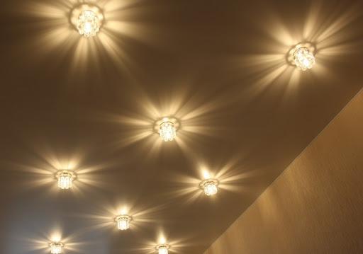 Description of installing point light fixtures in the ceiling of gypsum plasterboard