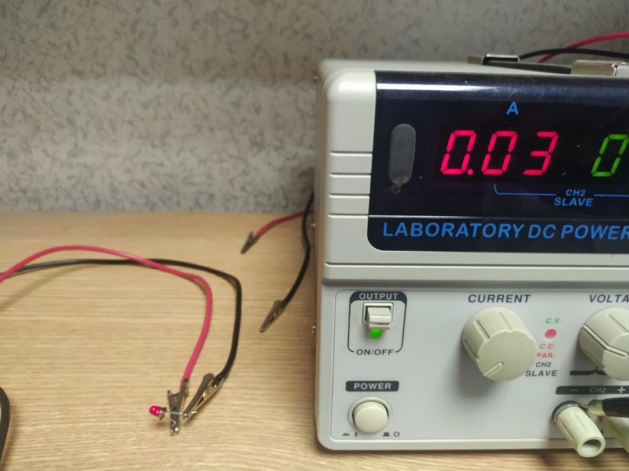 How to determine the cathode and anode of an LED