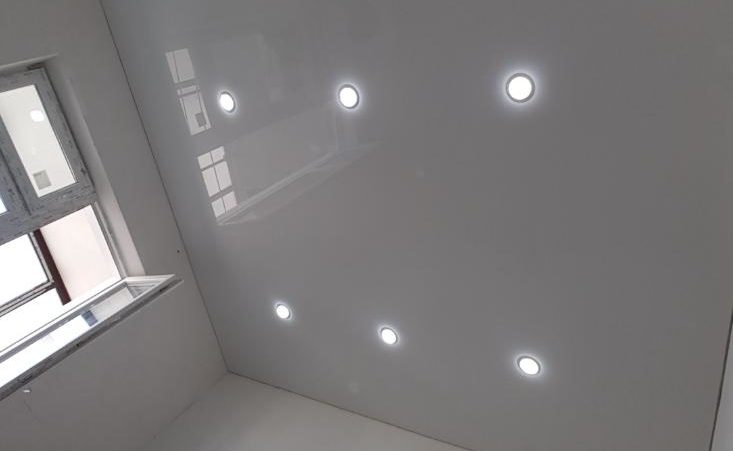 How to arrange the right place the lights on the suspended ceiling