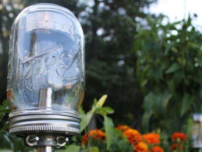 Making a solar-powered garden light