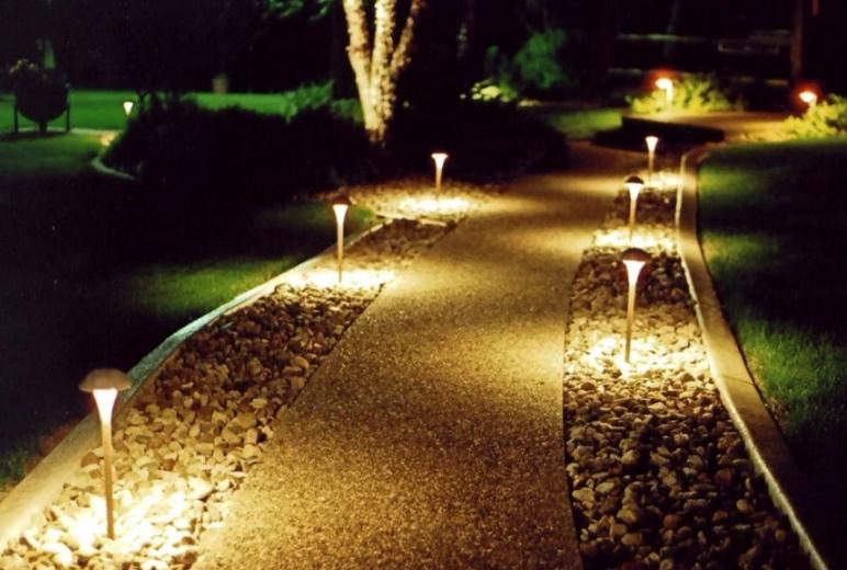 How to make track lighting in a country house