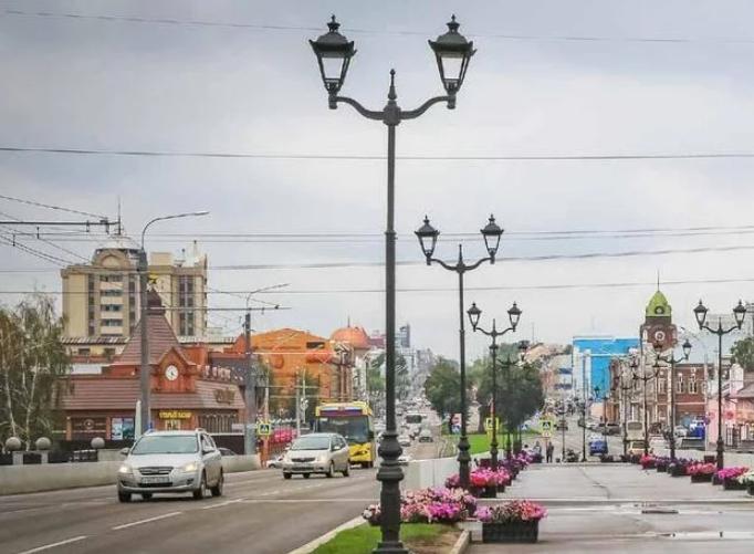 Quelle devrait être la distance entre les lampadaires ?