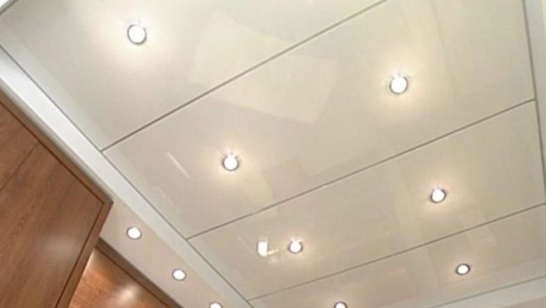 How to install spotlights in a PVC ceiling