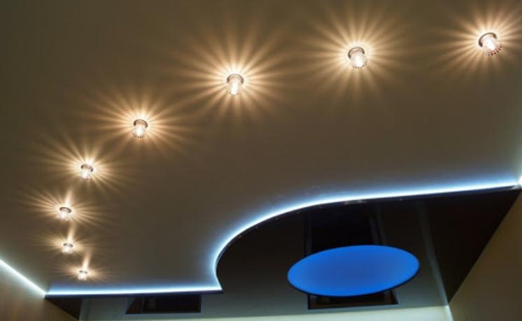 How to arrange the right lamp on the suspended ceiling