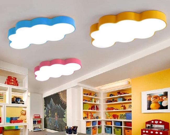 Les lumières LED peuvent être en forme de nuage ou s'intégrer parfaitement à votre mobilier. 