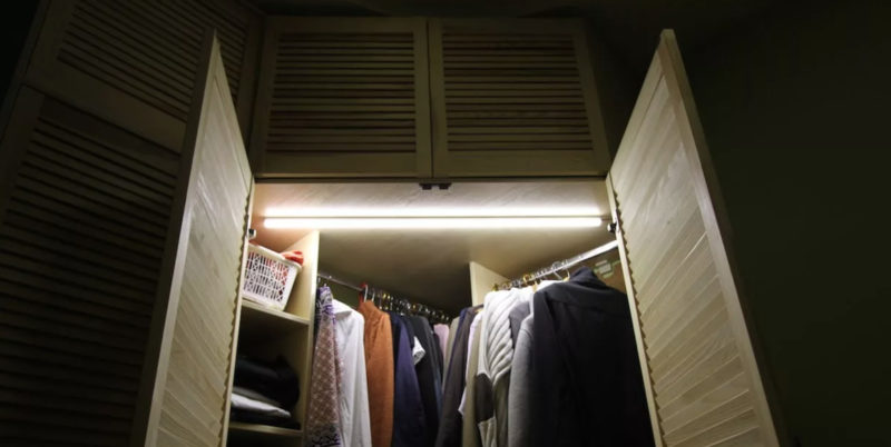 How to light a cupboard when the door is open