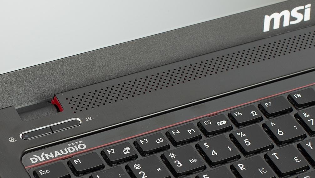 Dans la technologie MSI, le bouton de rétroéclairage du clavier est souvent situé en haut à gauche, sous le moniteur.