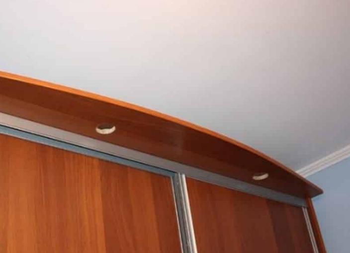 How to make cabinet lighting when the door opens