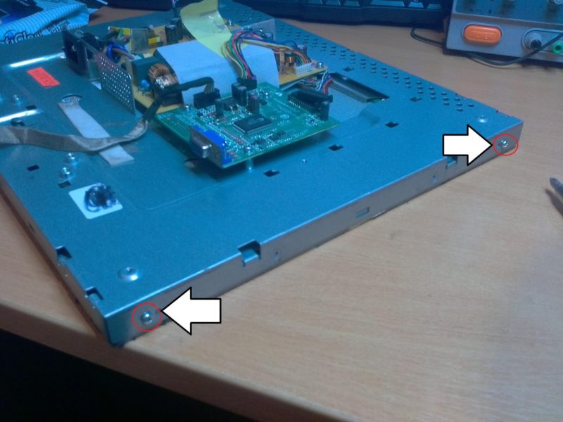 Reconception du rétro-éclairage du moniteur en LED