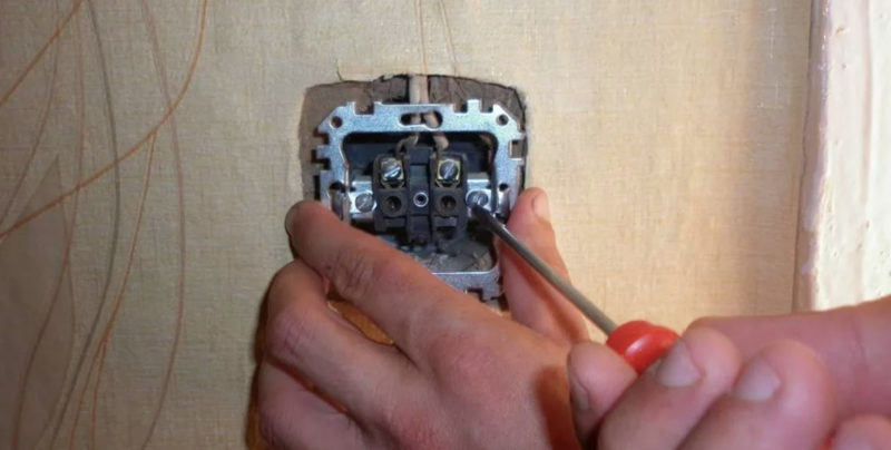 How to install a light switch, interior or exterior