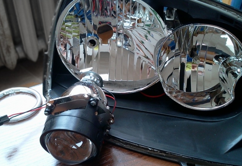 Do-it-yourself headlight lens installation