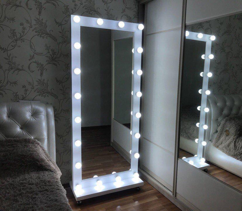 Detailed instructions for making a makeup mirror with light bulbs