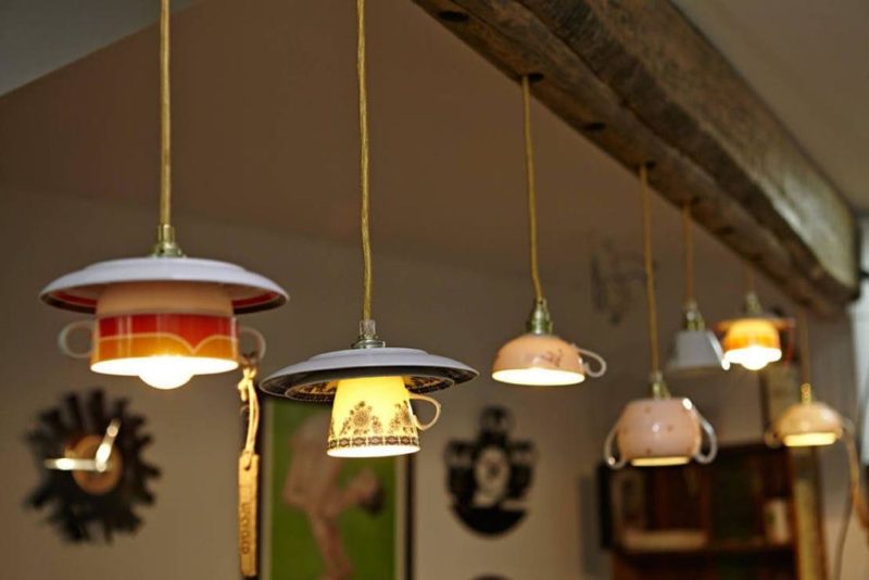 Beautiful makeshift lamps from improvised materials