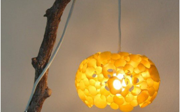 Beautiful makeshift lamps from improvised materials