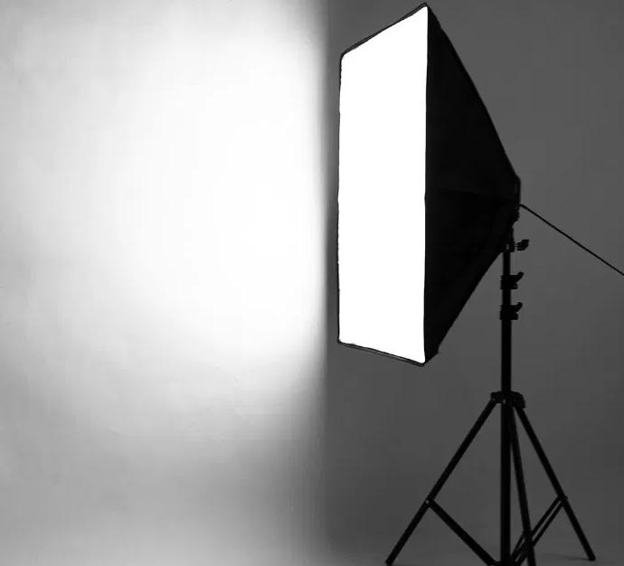 Schemes and types of studio lights