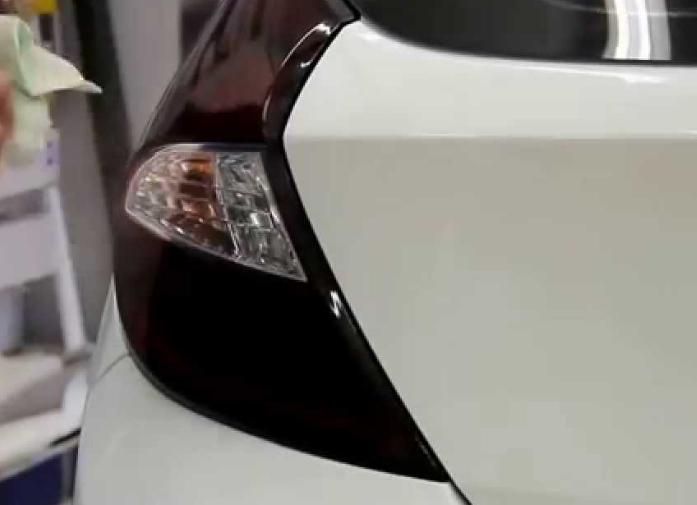 Tinting taillights