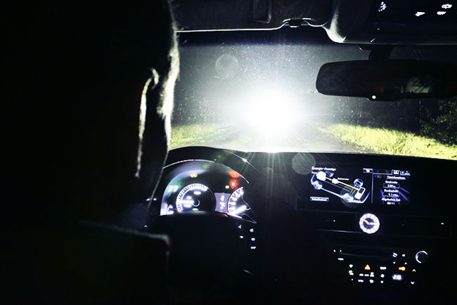 Which headlight bulb is better to put in headlights